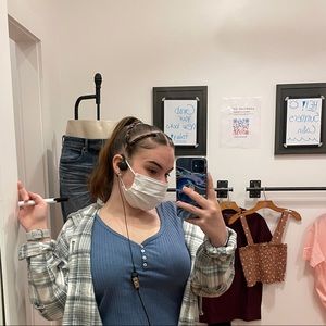 Meet your Posher, Isabel